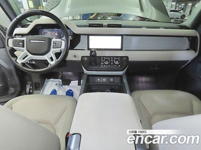 Land Rover Defender (L663) 110 D240 S 2020 — фото 10