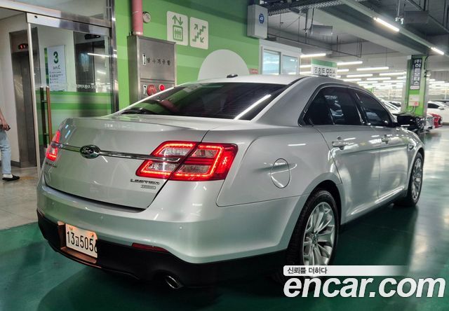 Ford Taurus 2.0 Limited EcoBoost 6th 2014 — фото 2