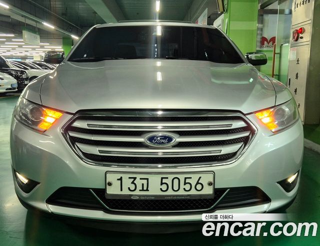 Ford Taurus 2.0 Limited EcoBoost 6th 2014 — фото 3