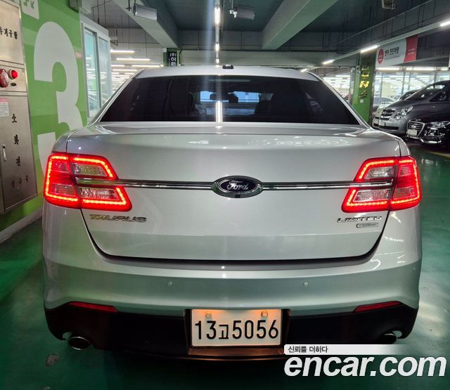 Ford Taurus 2.0 Limited EcoBoost 6th 2014 — фото 5