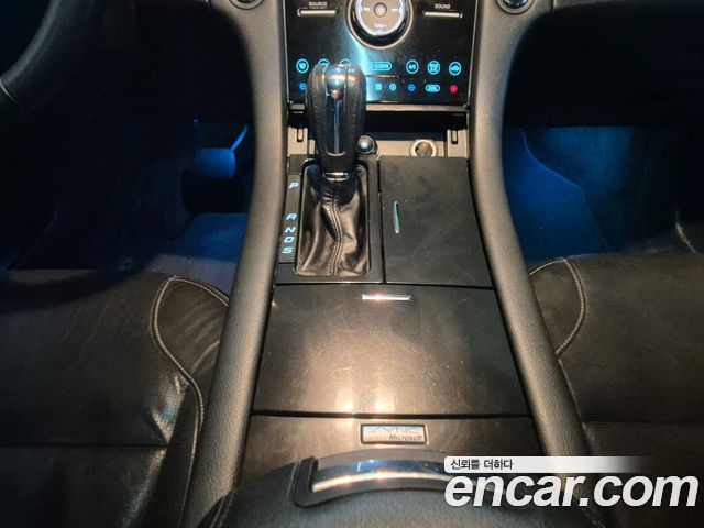 Ford Taurus 2.0 Limited EcoBoost 6th 2014 — фото 9