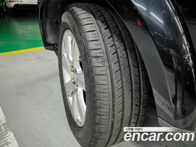 Land Rover Discovery 4 3.0 SDV6 SE 2014 — фото 5