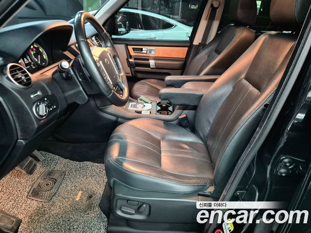 Land Rover Discovery 4 3.0 SDV6 SE 2014 — фото 10