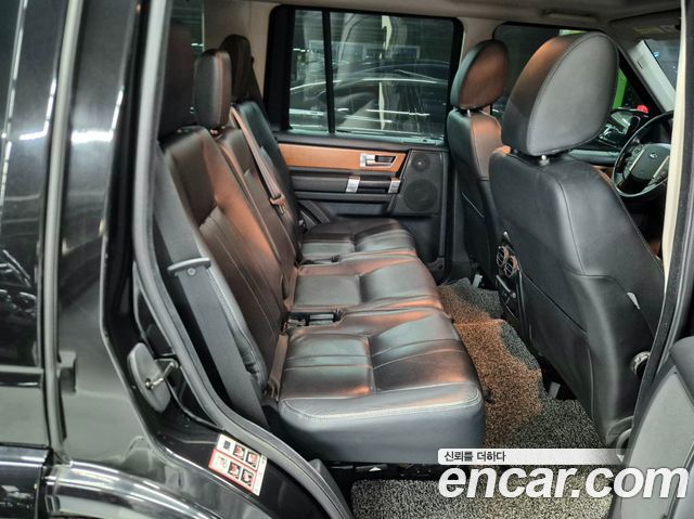 Land Rover Discovery 4 3.0 SDV6 SE 2014 — фото 21