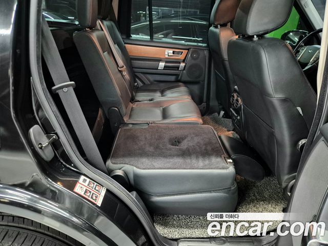 Land Rover Discovery 4 3.0 SDV6 SE 2014 — фото 22