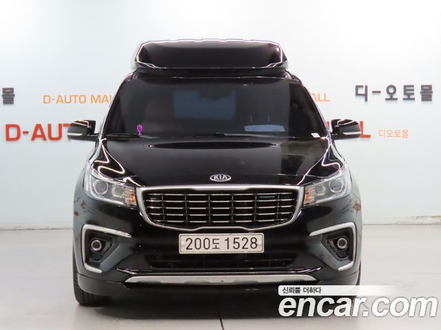 Kia Carnival 9-Seater Hi-Limousine Luxury 2019 — фото 2