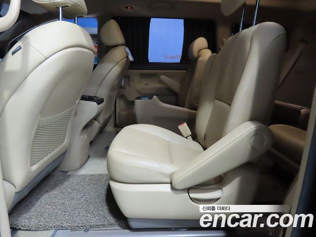 Kia Carnival 9-Seater Hi-Limousine Luxury 2019 — фото 7