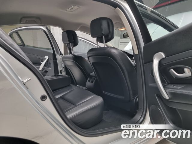 Renault Korea SM5 Platinum Diesel D Special 2014 — фото 17