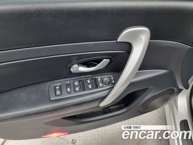 Renault Korea SM5 Platinum Diesel D Special 2014 — фото 24