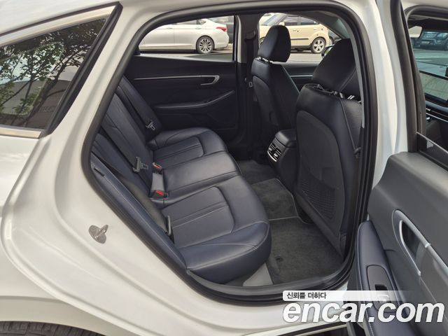 Hyundai Sonata The Edge (DN8) 2.0 Exclusive 2024 — фото 21