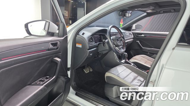 Volkswagen T-Roc 2.0 TDI Prestige 2021 — фото 10