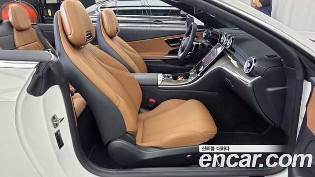 Mercedes-Benz CLE-Class (C236) CLE200 Cabriolet 2026 — фото 11