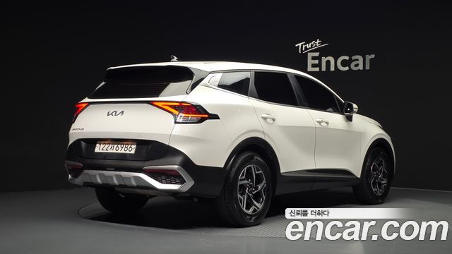 Kia Sportage (V) Gasoline 1.6 Turbo 2WD Trendy 2023 — фото 2