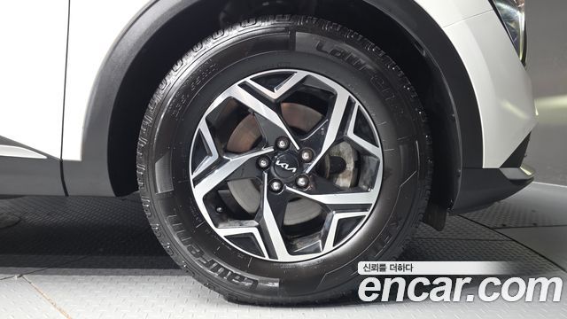 Kia Sportage (V) Gasoline 1.6 Turbo 2WD Trendy 2023 — фото 21