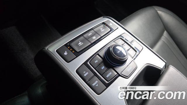 Genesis G80 3.3 GDI AWD Premium Luxury 2017 — фото 19