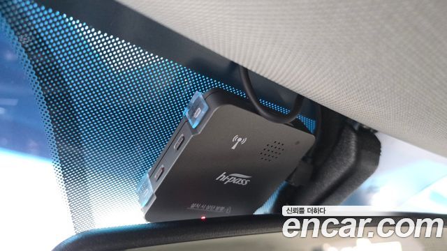 Kia Carnival 9-Seater Luxury 2020 — фото 16