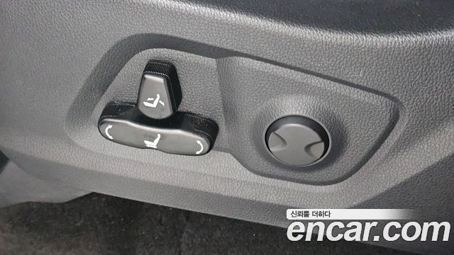 KG Mobility (SsangYong) Rexton Sports Khan Diesel 2.2 4WD Prestige 2021 — фото 24