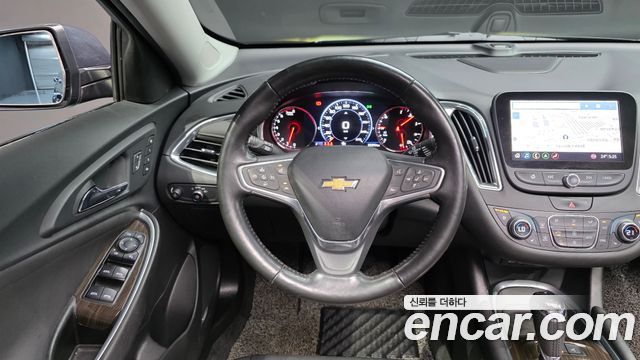 Chevrolet Malibu 2.0 Turbo Premier Special 2019 — фото 17