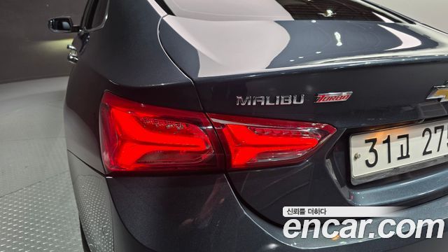 Chevrolet Malibu 2.0 Turbo Premier Special 2019 — фото 29