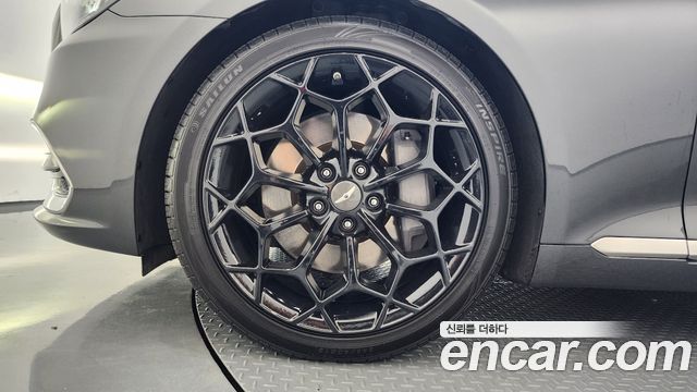 Genesis G80 3.8 GDI AWD Prestige 2018 — фото 5