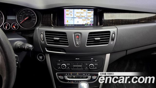 Renault Korea SM5 Platinum SE S/S Collection 2014 — фото 15