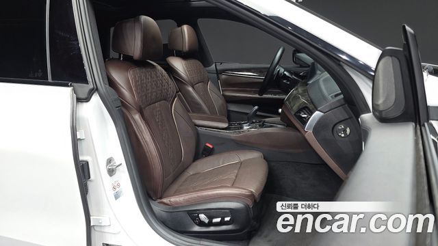 BMW 6 Series GT (G32) 640i xDrive M Sport 2018 — фото 15
