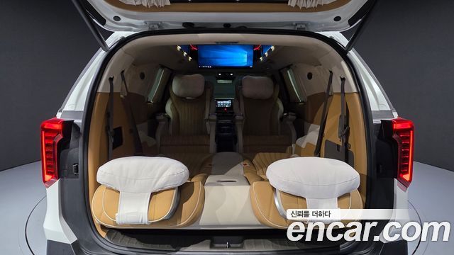 Kia Carnival (IV) Gasoline 9-Seater Hi Limousine (7-seater Limousine(Special vehicle) 2024 — фото 19