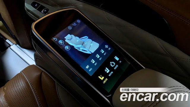 Kia Carnival (IV) Gasoline 9-Seater Hi Limousine (7-seater Limousine(Special vehicle) 2024 — фото 28