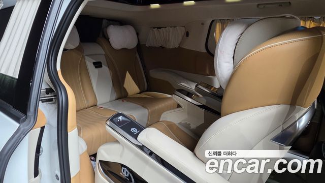 Kia Carnival (IV) Gasoline 9-Seater Hi Limousine (7-seater Limousine(Special vehicle) 2024 — фото 29