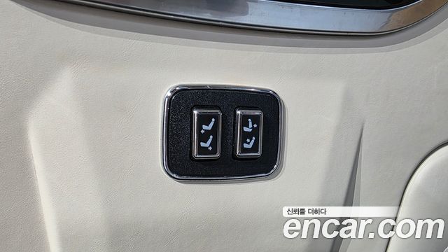 Kia Carnival (IV) Gasoline 9-Seater Hi Limousine (7-seater Limousine(Special vehicle) 2024 — фото 31