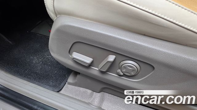 Kia Carnival (IV) Gasoline 9-Seater Hi Limousine (7-seater Limousine(Special vehicle) 2024 — фото 32