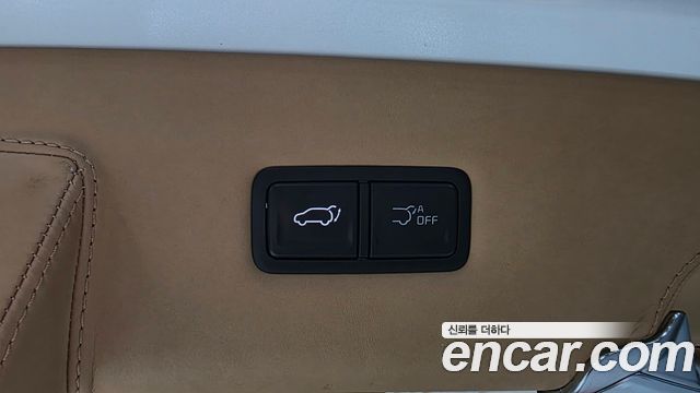 Kia Carnival (IV) Gasoline 9-Seater Hi Limousine (7-seater Limousine(Special vehicle) 2024 — фото 36
