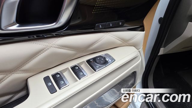 Kia Carnival (IV) Gasoline 9-Seater Hi Limousine (7-seater Limousine(Special vehicle) 2024 — фото 38