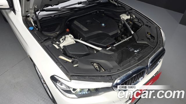 BMW 5 Series (G30) 520i Luxury 2019 — фото 6