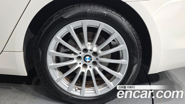 BMW 5 Series (G30) 520i Luxury 2019 — фото 21