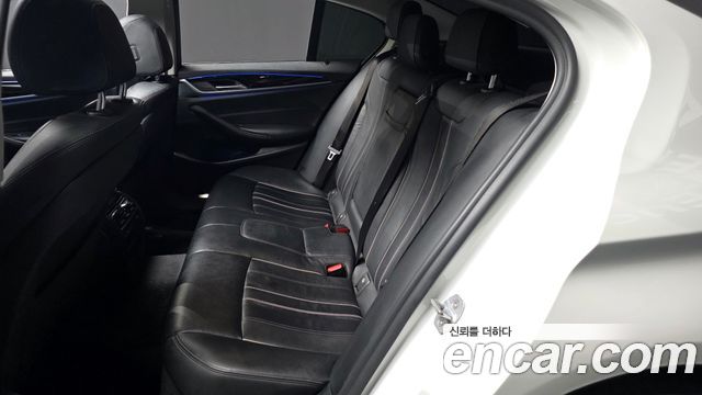 BMW 5 Series (G30) 520i Luxury 2019 — фото 26