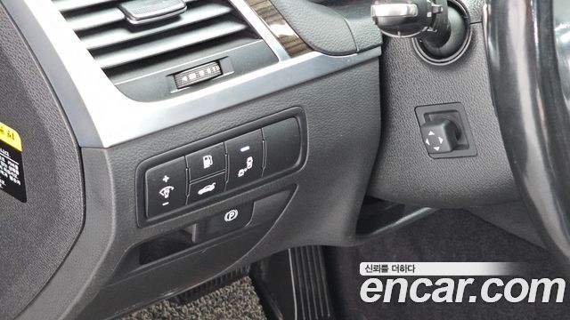 Genesis G80 3.3 GDI AWD Luxury 2018 — фото 18