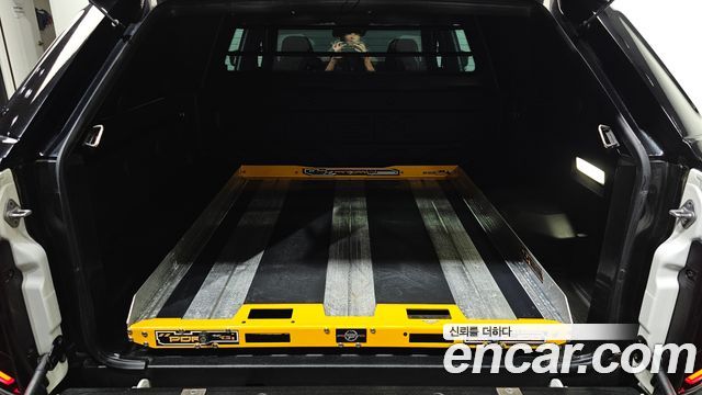 KG Mobility (SsangYong) Musso EV (O100) Black Edge 2026 — фото 28