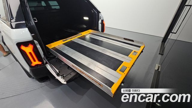 KG Mobility (SsangYong) Musso EV (O100) Black Edge 2026 — фото 33
