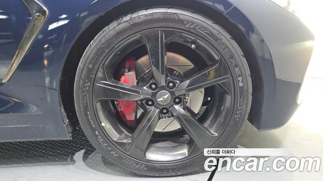 Genesis G70 3.3T Sport AWD Prestige 2019 — фото 21