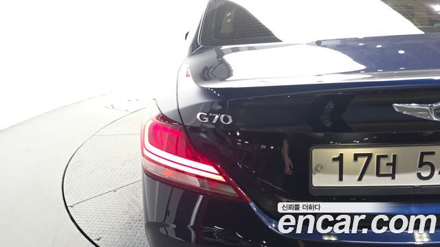 Genesis G70 3.3T Sport AWD Prestige 2019 — фото 23