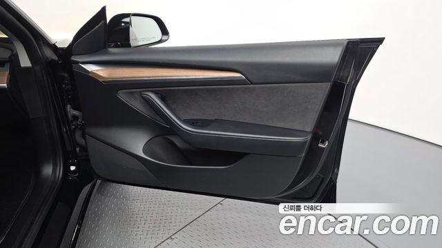 Tesla Model 3 Long Range AWD 2021 — фото 24