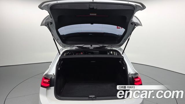 Volkswagen Golf (VIII) 2.0 TDI Prestige 2022 — фото 20