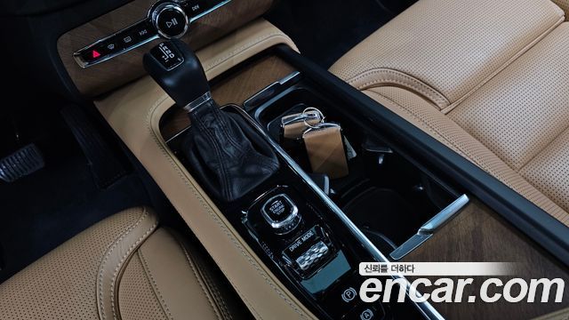 Volvo XC90 (II) D5 Inscription 2019 — фото 9