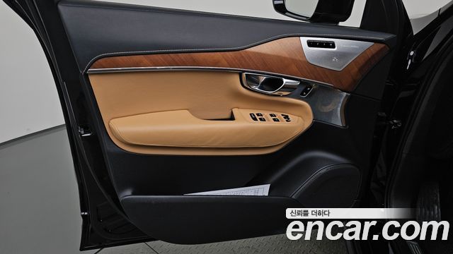 Volvo XC90 (II) D5 Inscription 2019 — фото 24