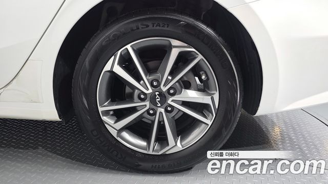 Kia K3 (II) 1.6 Prestige 2022 — фото 21