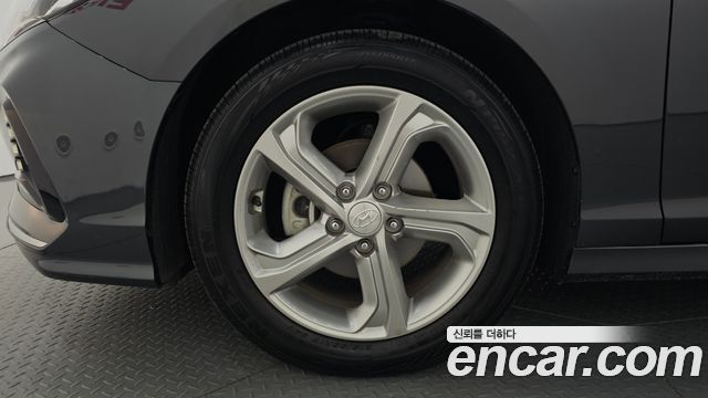 Hyundai Sonata New Rise 2.0 Smart Spicial 2019 — фото 5