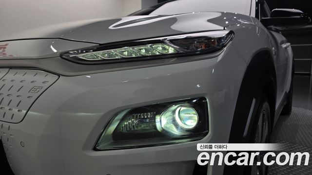 Hyundai Kona Electric Premium 2020 — фото 22