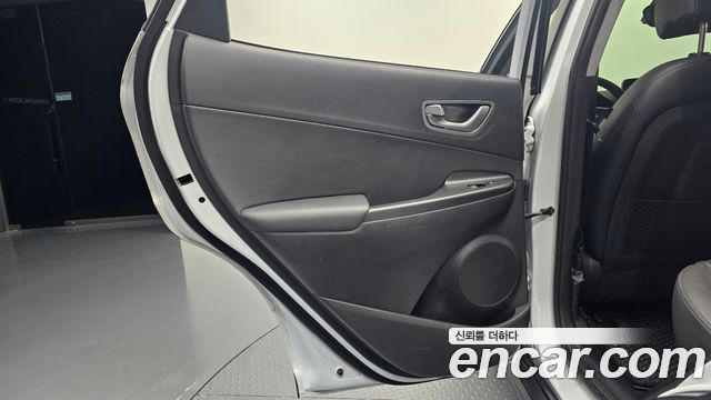Hyundai Kona Electric Premium 2020 — фото 25