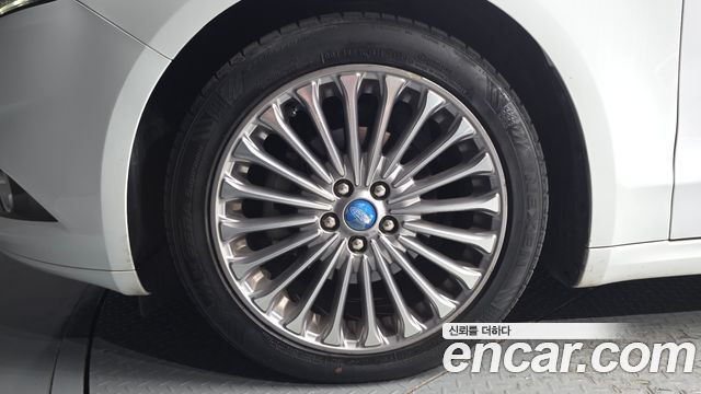 Ford Mondeo (IV) 2.0 Titanium 2016 — фото 5